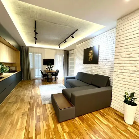 Osapart In A Complex Great Britain *