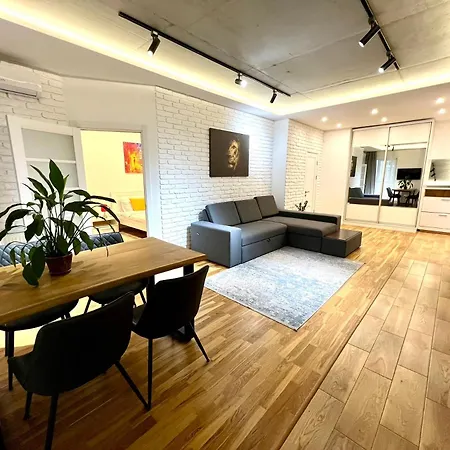 Osapart In A Complex Great Britain * Lviv