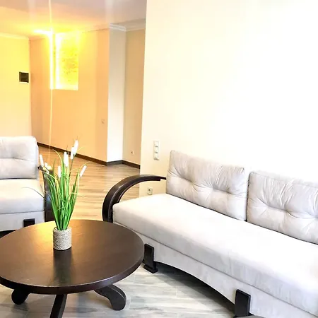 Osapart In A Complex Great Britain Lwów