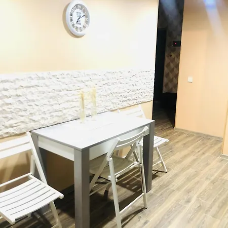 Osapart In A Complex Great Britain * إلفيف