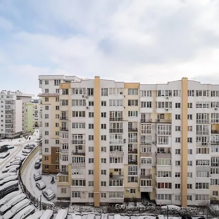 Daire Osapart In A Complex Great Britain Lviv