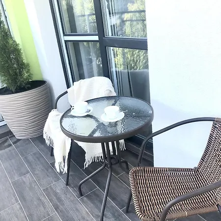 Osapart In A Complex Great Britain