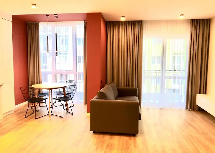 Osapart In A Complex Great Britain * リヴィウ