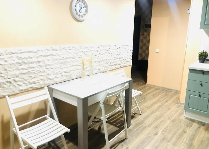 Osapart In A Complex Great Britain * リヴィウ